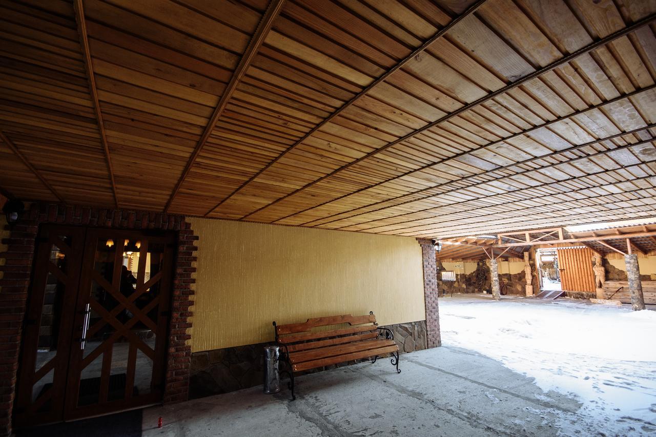 Korona Karpat Lazeshchyna Exterior foto